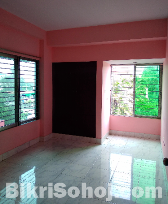 1144 Sft Modern Flat Beside Khulna New Market.